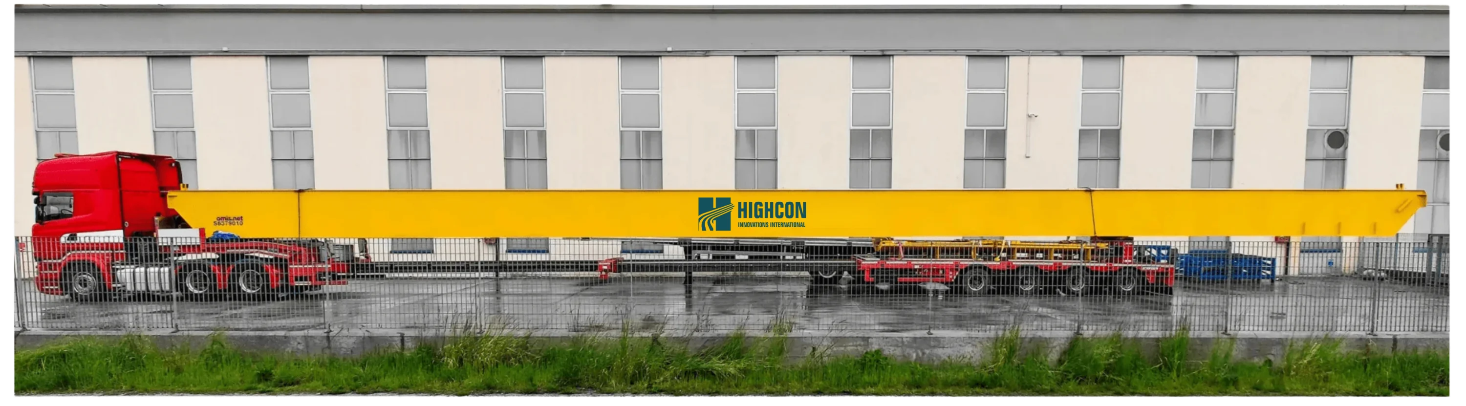 Double-girder overhead crane view 1